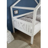 Lit cabane enfant contemporain en pin massif blanc Lisia