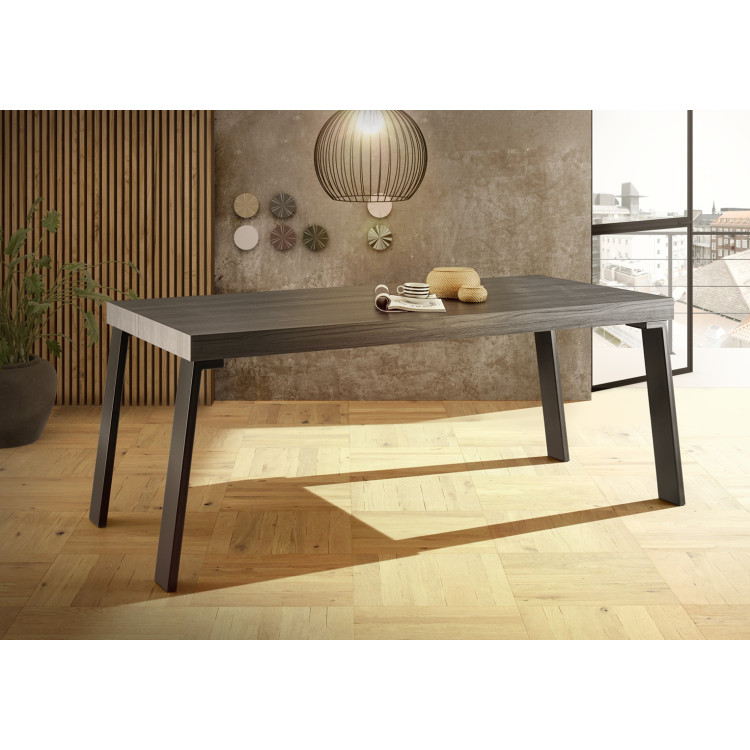 Table de salle à manger contemporaine chêne noir Celiane