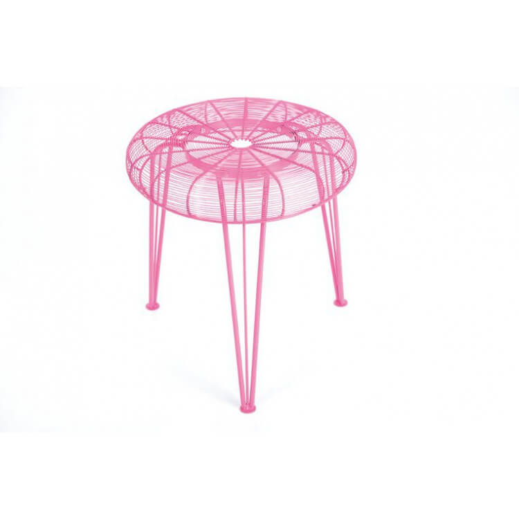 Tabouret design en métal laqué rose Spydo