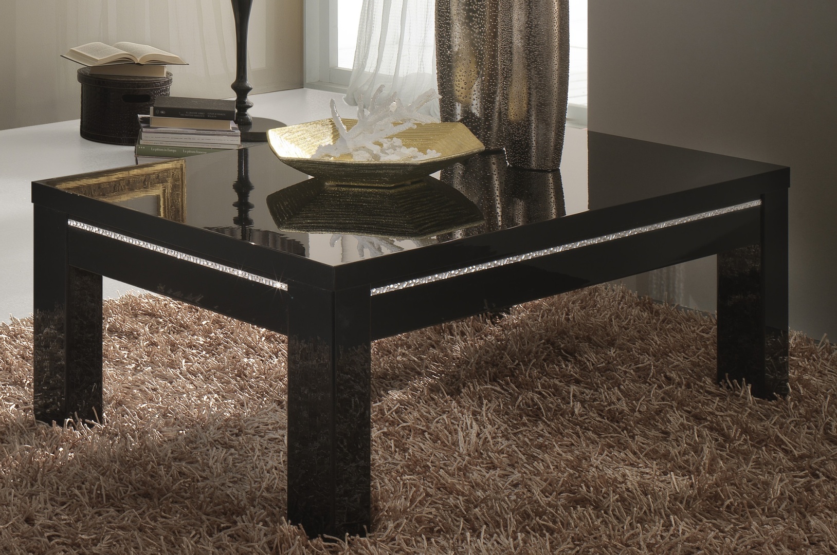 Table basse design rectangulaire laquée noire Talara