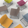 Fauteuil lounge en tissu pieds noirs Mokky