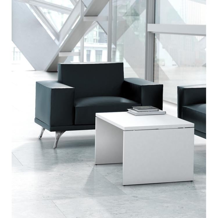 Fauteuil moderne en cuir Julietta