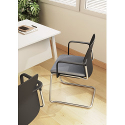 Chaise d'accueil en polypropylène noir empilable Fannie