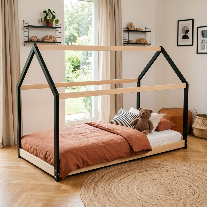 Lit cabane enfant épicéa massif noir et naturel avec sommier Douchka Lit cabane enfant épicéa massif noir et naturel avec sommier Douchka