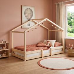 Lit cabane maison enfant épicéa massif naturel avec sommier Mansarde