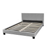 Lit en tissu gris clair avec tête de lit et sommier Feutrine