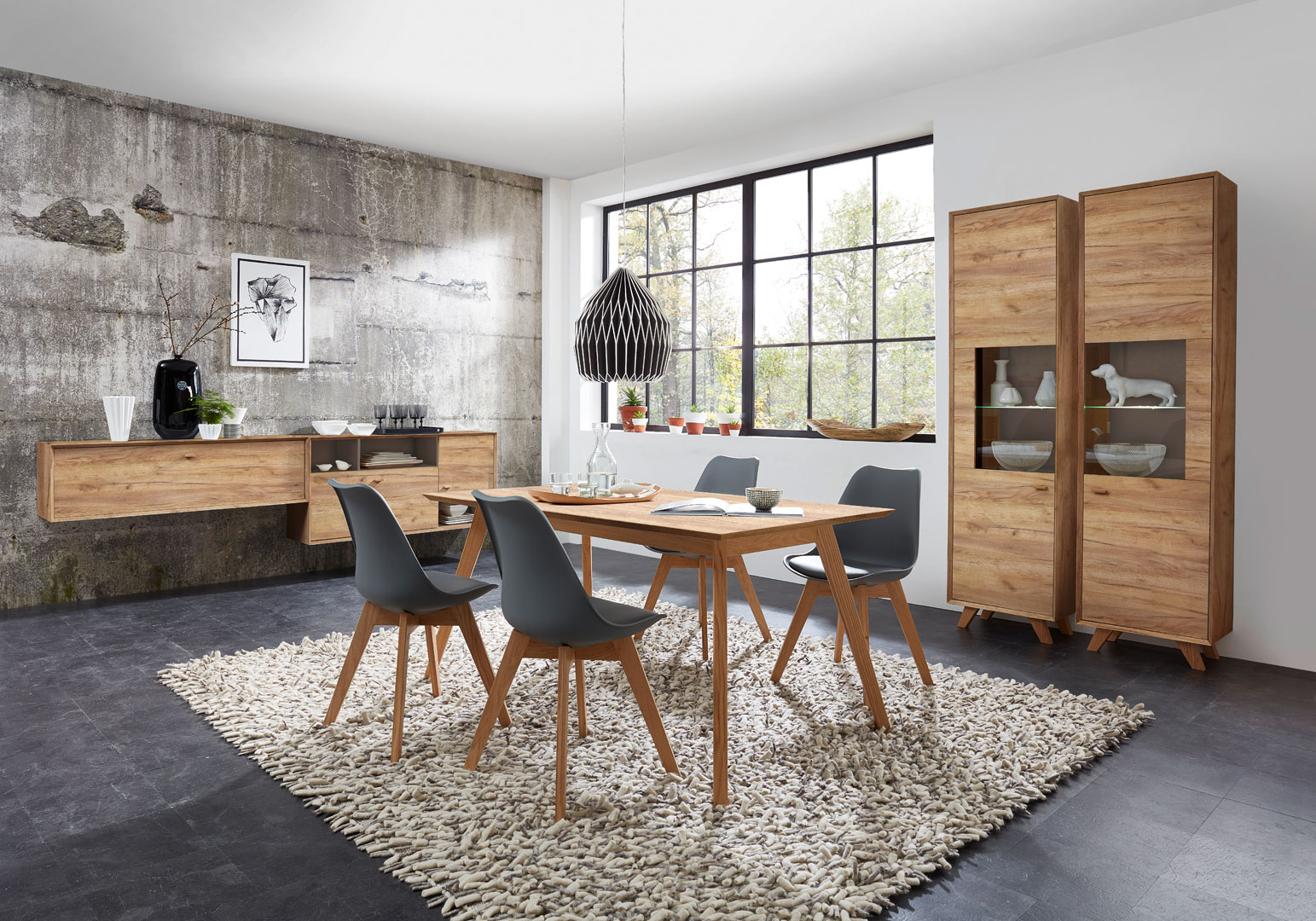 Table de salle à manger contemporaine en bois massif coloris chêne Tamarin