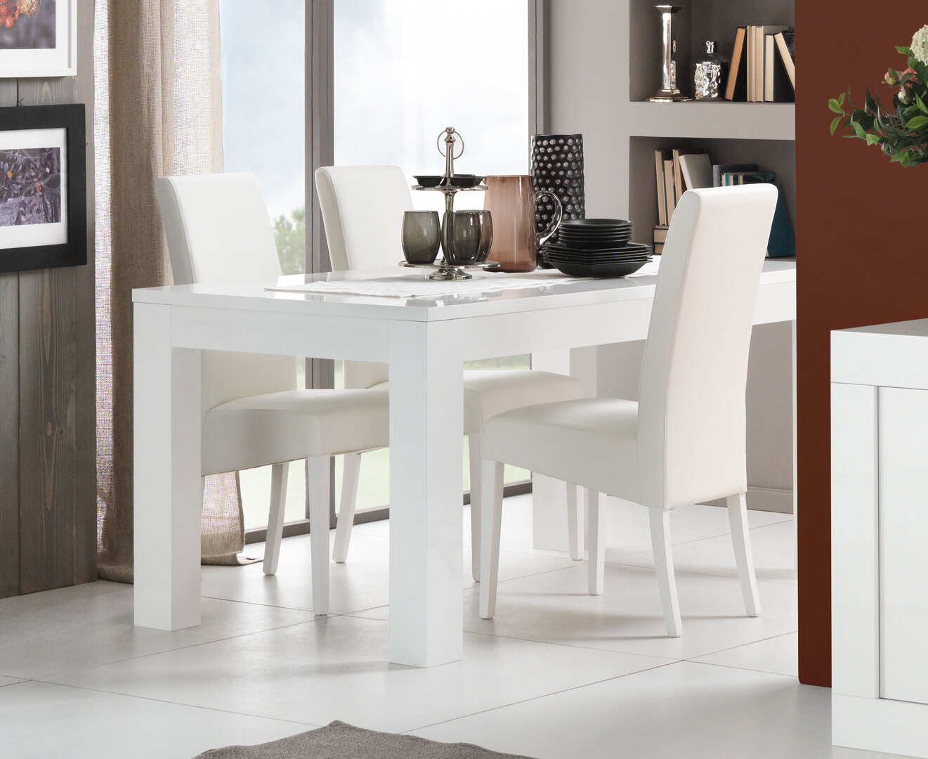 Table de salle à manger design laquée blanche Adelin Matelpro