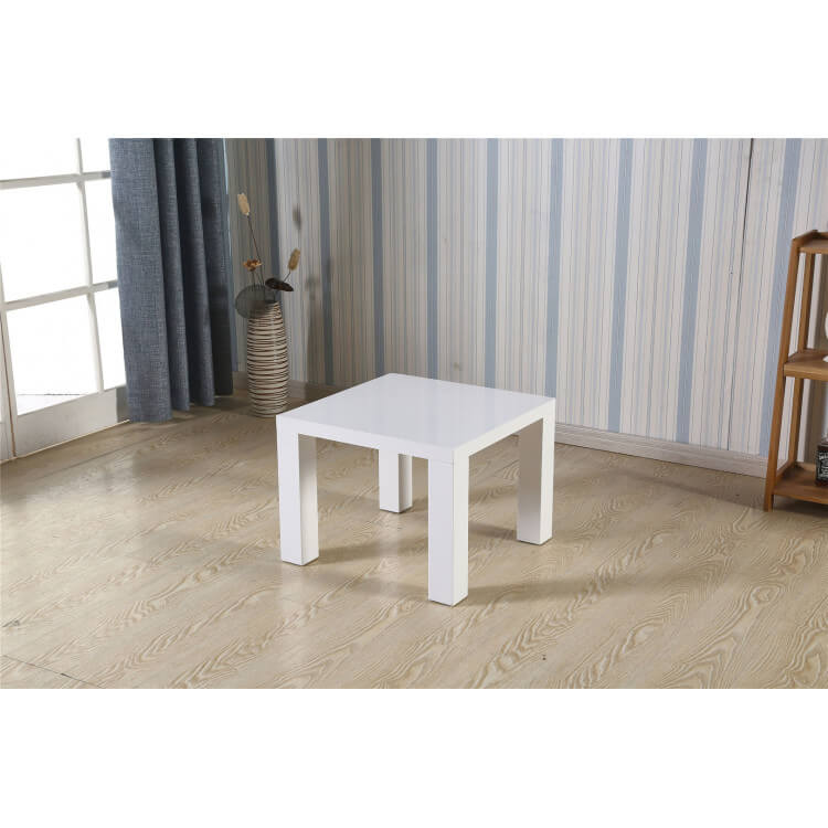 Table basse carrée design laquée blanche Naomie