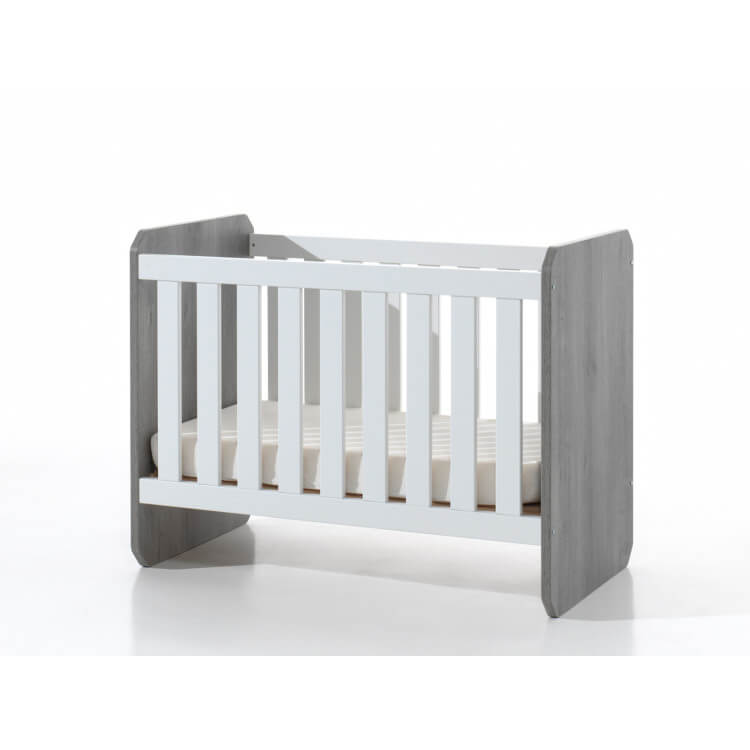 Lit Bebe A Barreaux Evolutif Contemporain Blanc Gris Betty Matelpro Lit Bebe A Barreaux Evolutif Contemporain Blanc Gris Betty Matelpro
