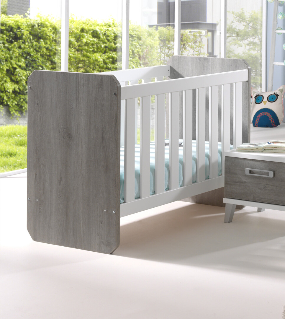 Lit Bebe A Barreaux Evolutif Contemporain Blanc Gris Betty Matelpro Lit Bebe A Barreaux Evolutif Contemporain Blanc Gris Betty Matelpro