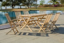 Ensemble table et chaises de jardin