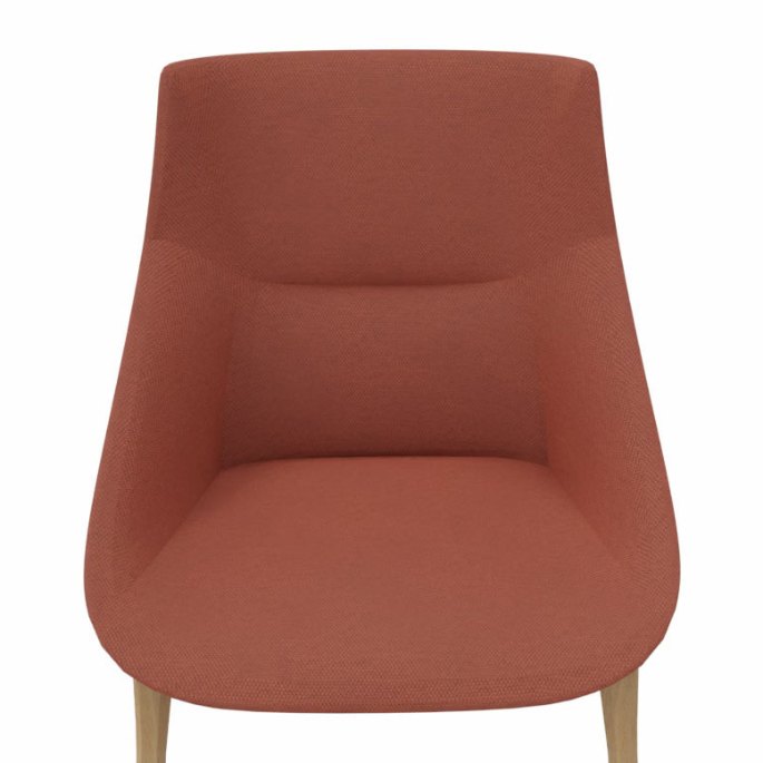 Petit fauteuil rouge sur piètement en bois clair