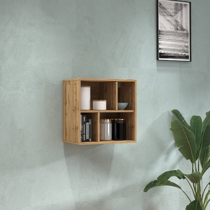 Étagère murale à 4 cases en chêne clair fixée au mur