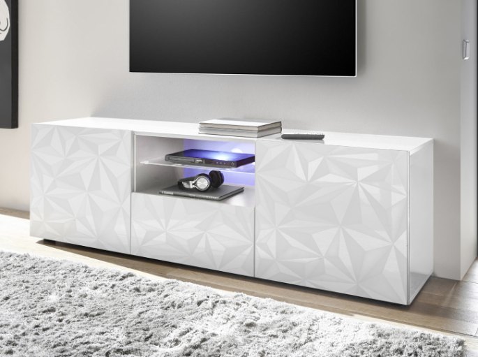 Banc TV laqué blanc à niche centrale éclairée sous un écran plat